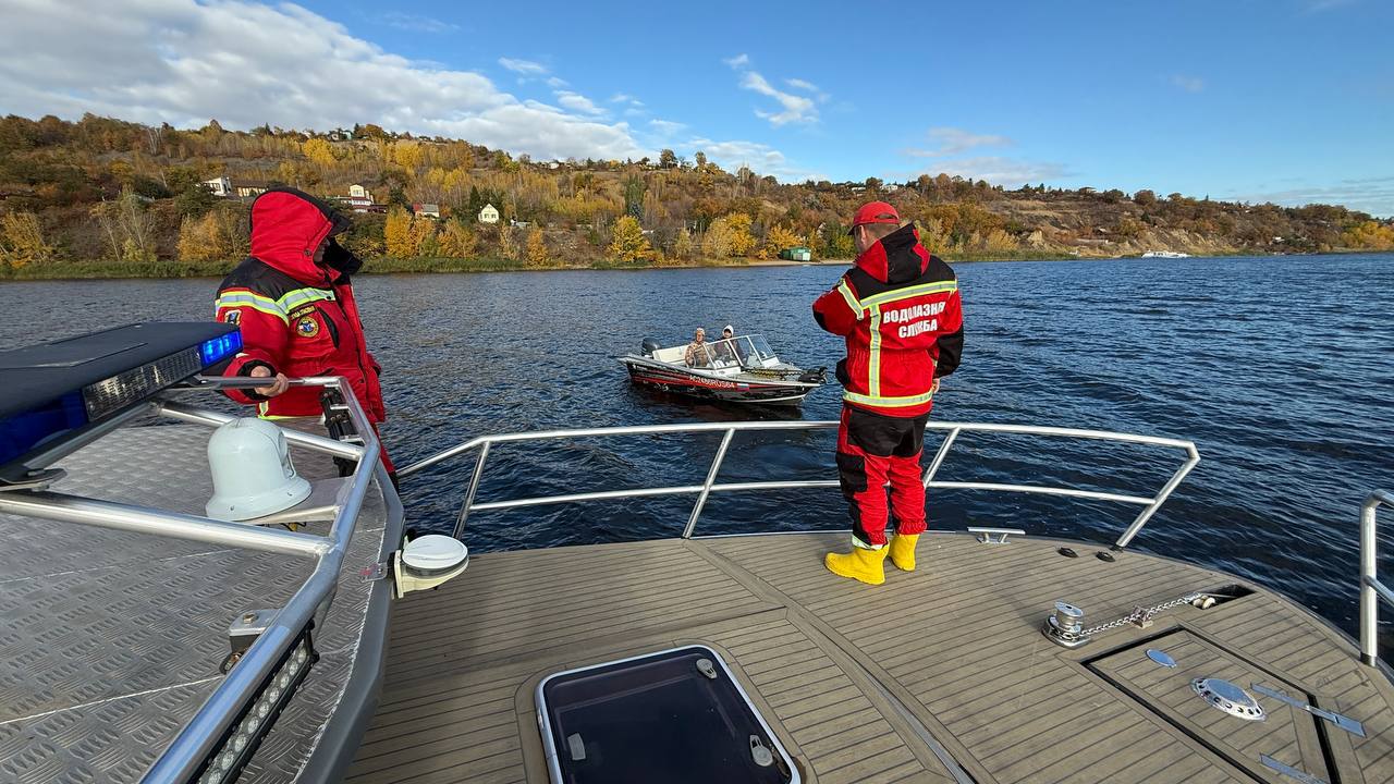 Современный катер помогает саратовским спасателям обеспечивать безопасность на Волге